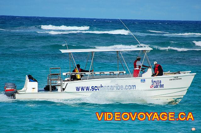 Republique Dominicaine Punta Cana Riu Palace Punta Cana Le centre nautique est bien équipé pour la plongé sous marine aussi.