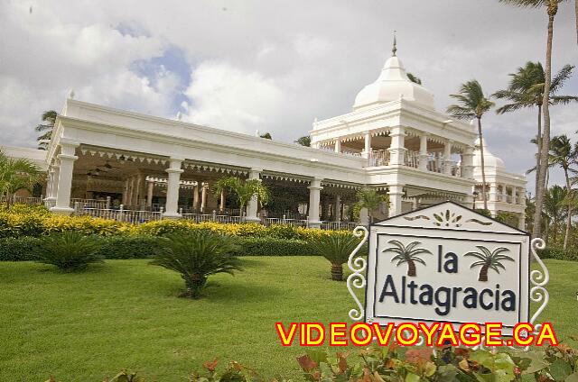 Republique Dominicaine Punta Cana Riu Palace Punta Cana El frente del restaurante.