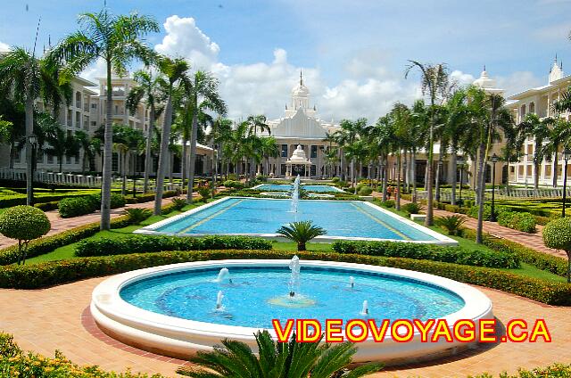 Republique Dominicaine Punta Cana Riu Palace Punta Cana Everything is symmetrical.