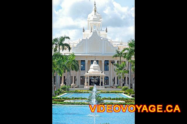Republique Dominicaine Punta Cana Riu Palace Punta Cana Fountains.