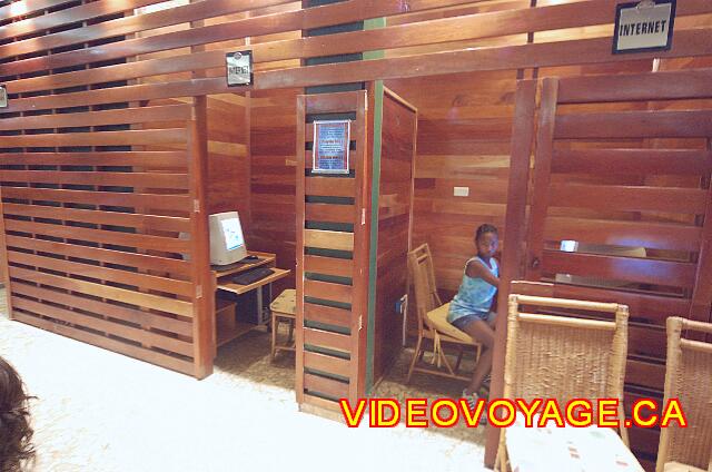 Republique Dominicaine Punta Cana Sirenis Cocotal / Tropical Internet en el Lobby.