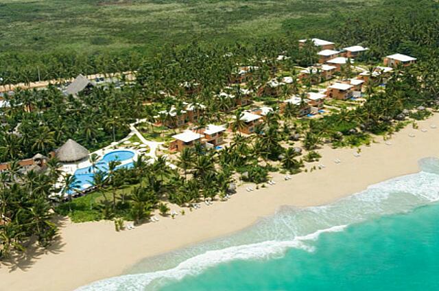 Republique Dominicaine Punta Cana Sivory Une vue aérienne du petit hôtel.  Le chemin pour se rendre à l'hôtel exige des véhicules tout terrain.