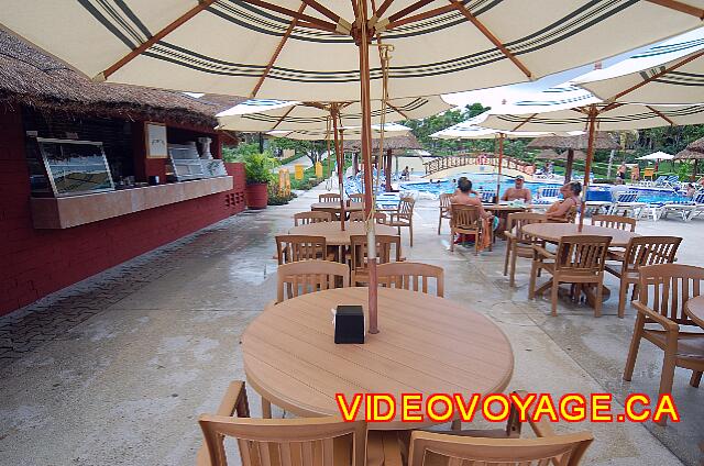 Mexique Playa del Carmen Allegro Playacar A small pizzeria on the terrace of the secondary pool.