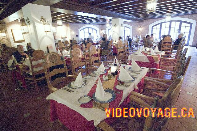 Mexique Puerto Juarez Maya Beach El restaurante Don Quijote es un restaurante de tamaño mediano.