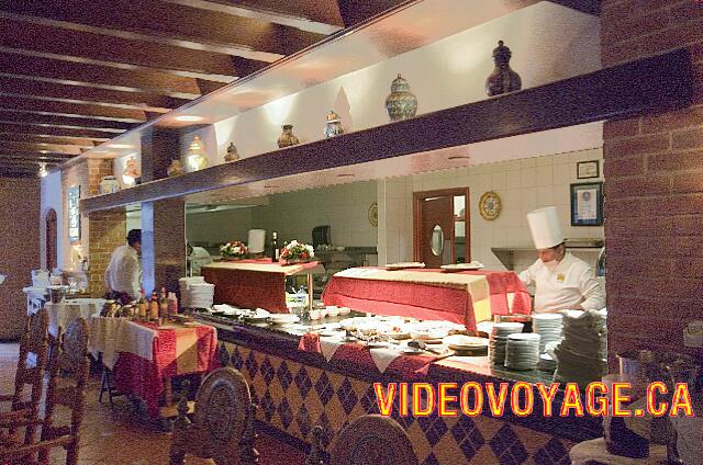 Mexique Puerto Juarez Maya Beach Una cocina abierta.