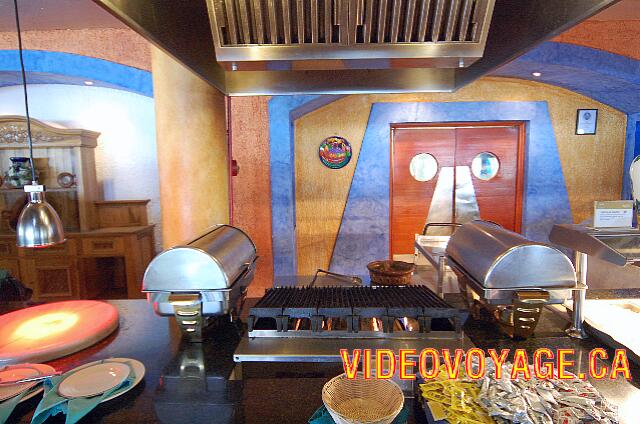 Mexique Puerto Juarez Maya Beach Platos calientes y parrilla.