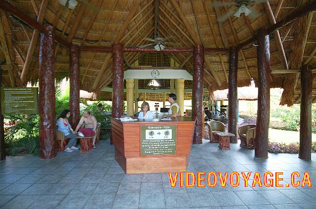 Mexique Puerto Juarez Maya Caribe Beach The reception of the gym. Open 7:00 to 22:00 for guests aged 14 and over only.