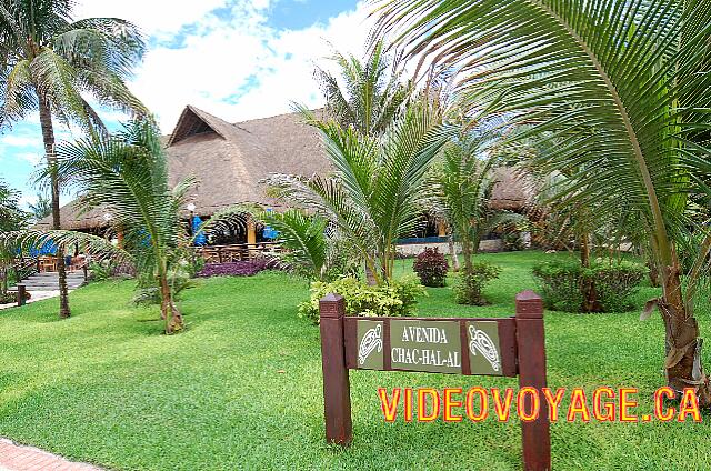 Mexique Puerto Juarez Maya Caribe Beach Uno de los restaurantes en la playa.