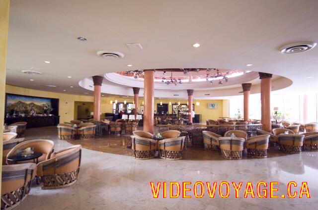 Mexique Puerto Juarez Maya Tropical Un Lobby Bar circulaire.
