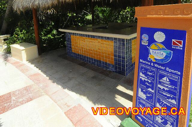 Mexique Riviera Maya Bahia Principe Tulum Un centro de información para el snorkeling y el buceo en el arrecife de coral, en cuevas, en Cozumel o para excursiones de pesca en el mar.