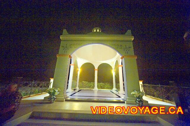 Mexique Riviera Maya Bahia Principe Tulum The gazebo at night.