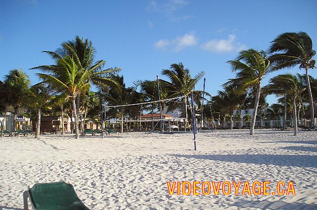 Mexique Riviera Maya Dreams Tulum Le volleyball sur la plage.