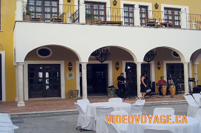 Mexique Riviera Maya Dreams Tulum A veces especialistas, una orquesta toca música en el bar.