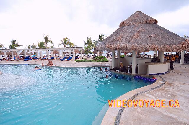 Mexique Riviera Maya Dreams Tulum Una gran barra de direcciones.