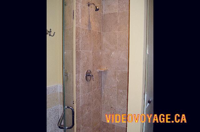 Mexique Riviera Maya Dreams Tulum La ducha