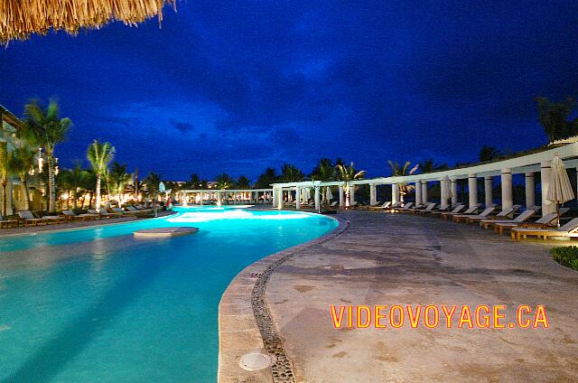 Mexique Riviera Maya Dreams Tulum The swimming pool of the sections Dreams night.