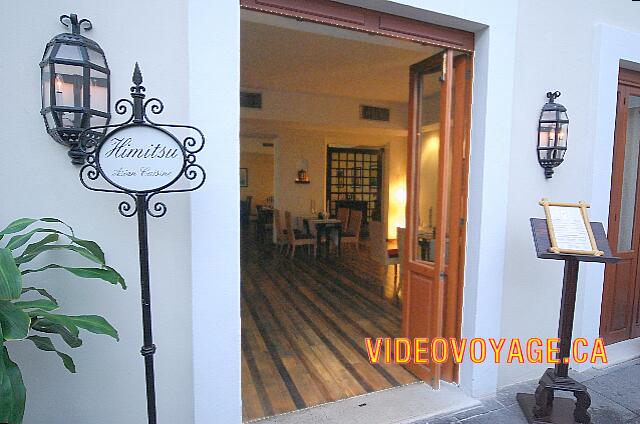 Mexique Riviera Maya Dreams Tulum La entrada al restaurante Himitsu.