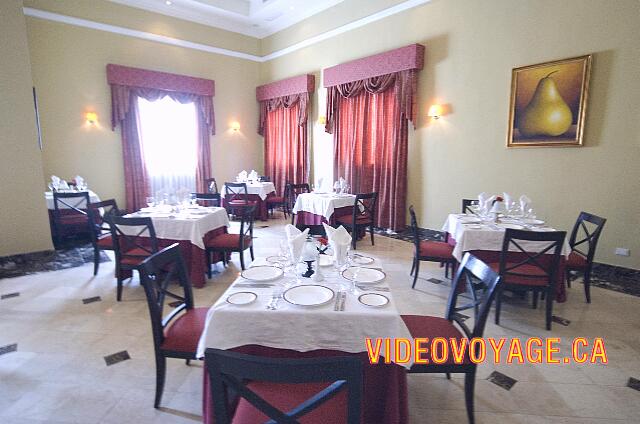 Mexique Riviera Maya Dreams Tulum La sección de la parte inferior, hay más espacio entre las mesas.