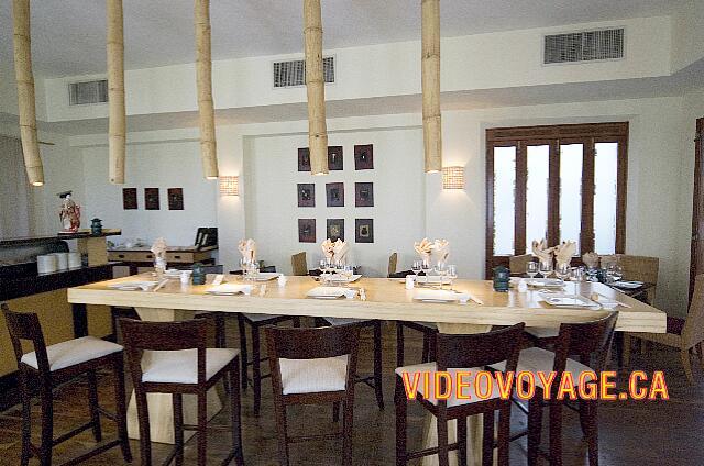 Mexique Riviera Maya Dreams Tulum A table in the center.