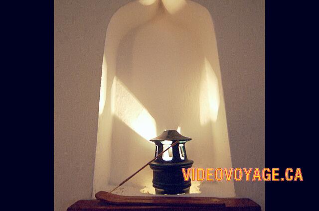 Mexique Riviera Maya Dreams Tulum Una de las luces en las paredes.