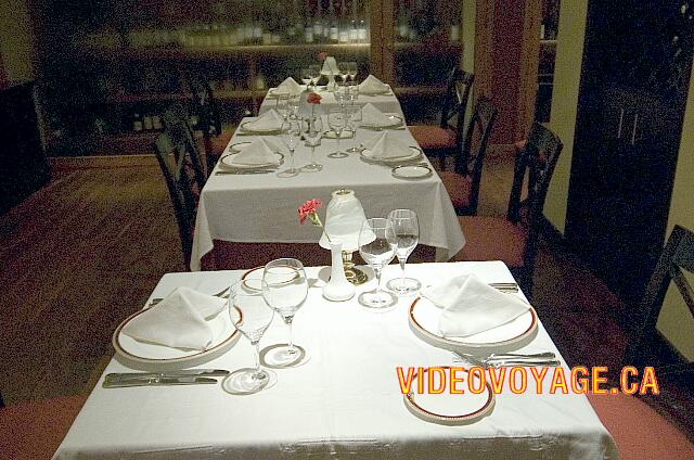 Mexique Riviera Maya Dreams Tulum La presentación de las tablas en la sección VIP ...