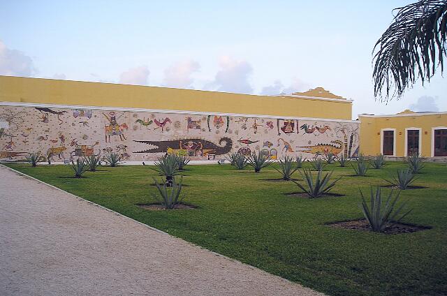 Mexique Riviera Maya Dreams Tulum One of the decorations on the site.