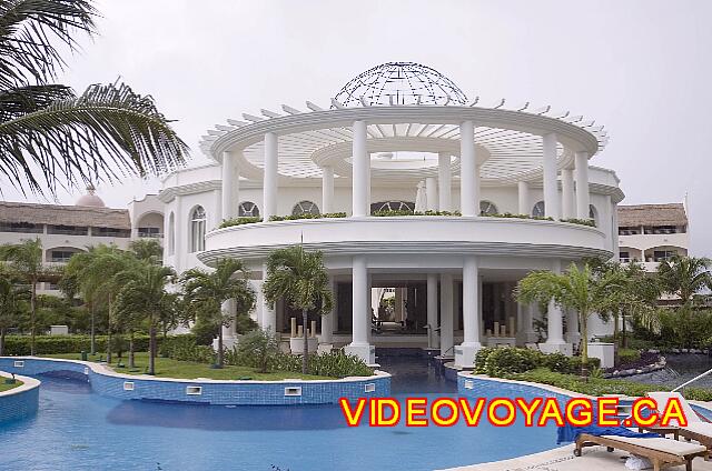 Mexique Puerto Morelos Excellence Riviera Cancun The back of the SPA.