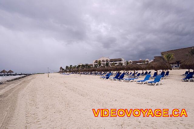 Mexique Puerto Morelos Excellence Riviera Cancun The beach is quite deep.