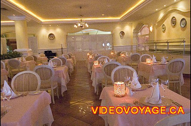 Mexique Puerto Morelos Excellence Riviera Cancun A more intimate evening.