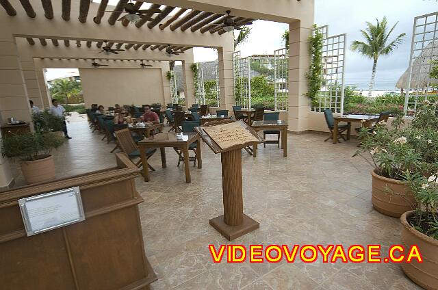 Mexique Puerto Morelos Excellence Riviera Cancun Un restaurante de diseño abierto con un código de vestimenta más simple ...