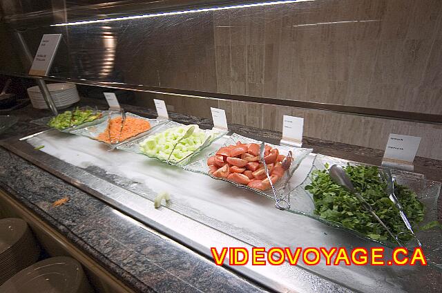 Mexique Puerto Morelos Excellence Riviera Cancun Una selección de las verduras para la ensalada.