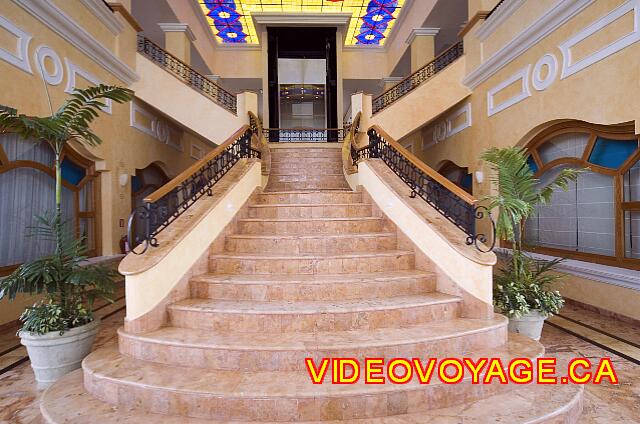 Mexique Puerto Morelos Excellence Riviera Cancun Back, the elevator.