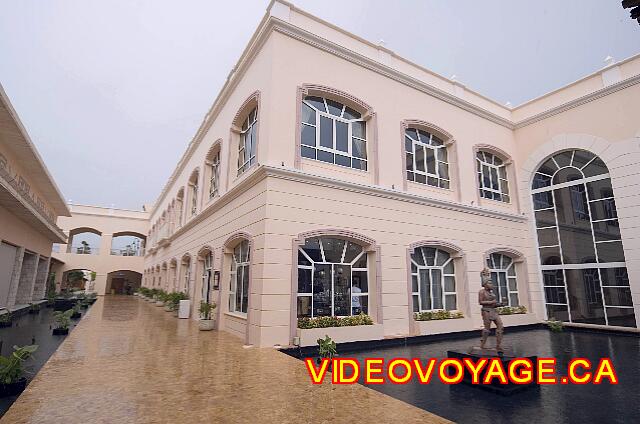 Mexique Puerto Morelos Excellence Riviera Cancun The rear of the lobby.