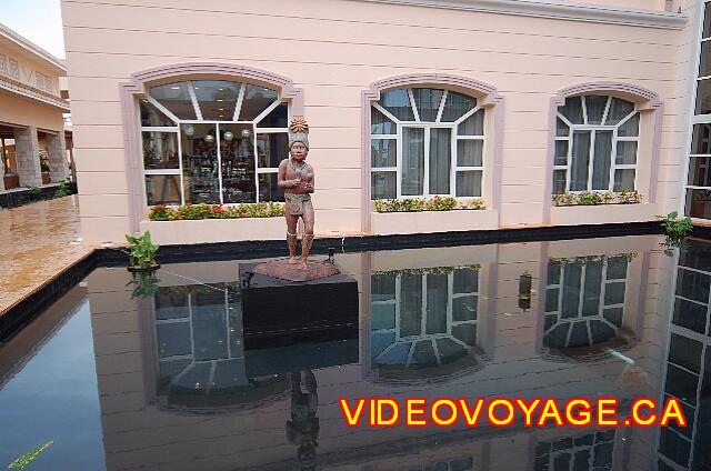 Mexique Puerto Morelos Excellence Riviera Cancun The rear of the lobby.