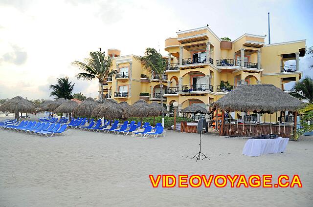 Mexico Playa del Carmen Gran Porto Real Junior suites facing the sea and some with direct access to the beach.