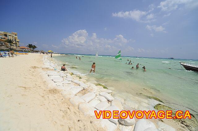 Mexico Playa del Carmen Gran Porto Real A retention system sand on the beach for a few years.