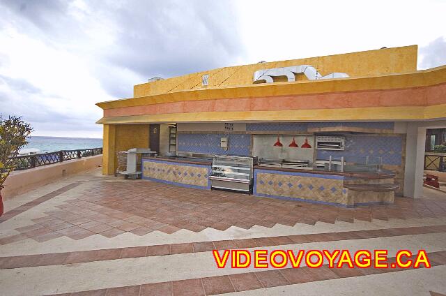 Mexique Playa del Carmen Reef Playacar La cuisine et le buffet extérieur.