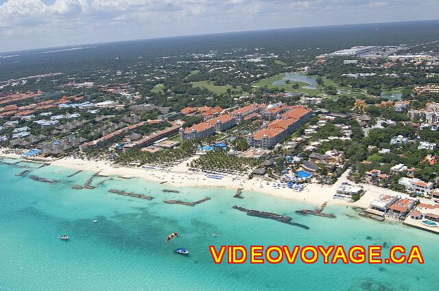 Mexique Playa del Carmen Reef Playacar To the south, many hotels.