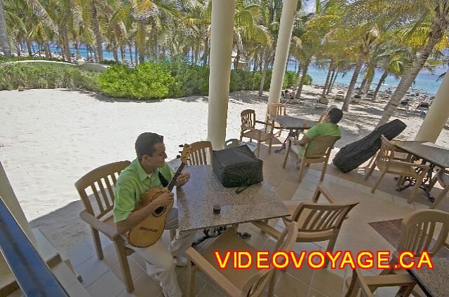 Mexique Playa del Carmen Riu Lupita A l'heure du midi, les musiciens qui attendent l'heure de jouer.