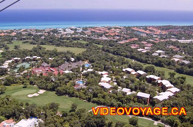 Mexique Playa del Carmen Riu Lupita An overview of the hotel surrounded by the golf course.