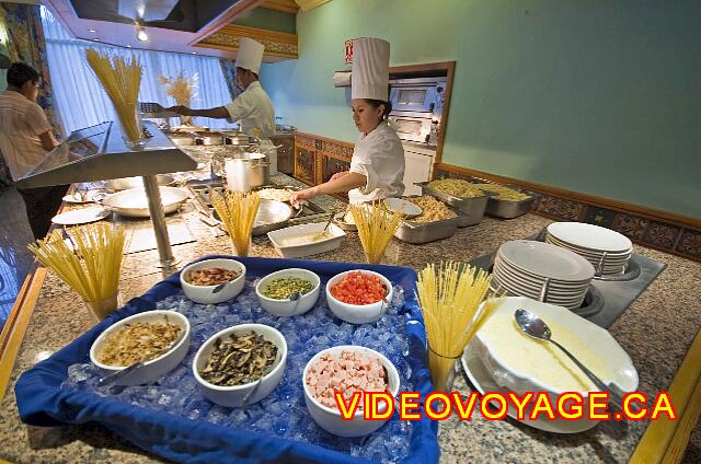 Mexique Playa del Carmen Riu Playacar Italian dishes, for you to choose the ingredients.