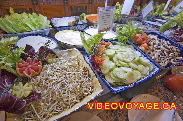 Mexique Playa del Carmen Riu Playacar Encore des ingrédients pour la salade.