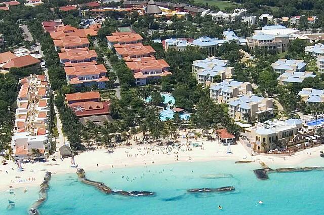 Mexique Playa del Carmen Riu Playacar La piscina se encuentra cerca de la playa y el anfiteatro.