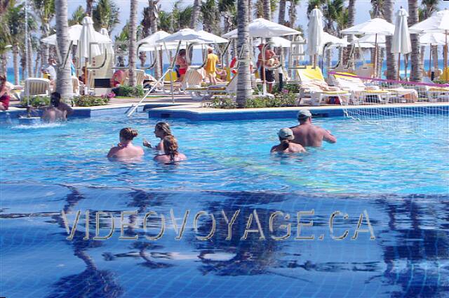 Mexique Playa Del Carmen Palace Riviera Maya Une piscine toujours populaire.