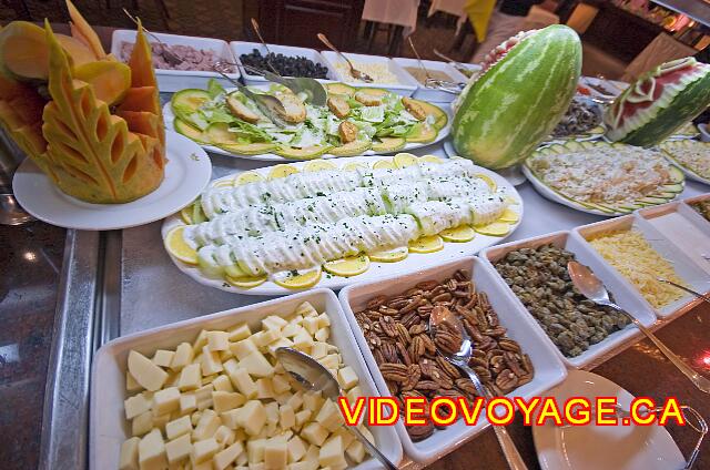 Mexique Playa Del Carmen Palace Riviera Maya Diferentes ingredientes para una ensalada.