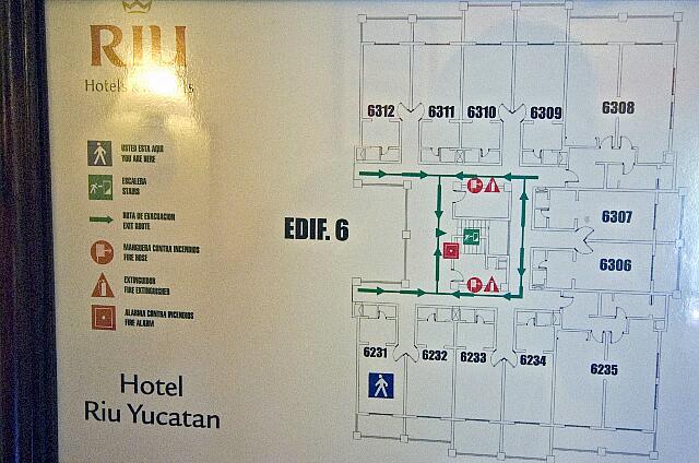 Mexique Playa del Carmen Riu Yucatan Le plan du type de batiment le plus standard.