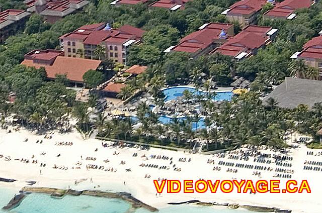 Mexique Playa del Carmen Riu Yucatan The pools are located near the beach.