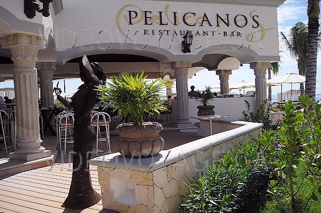 Mexique Playa Del Carmen Royal Playa del Carmen Le restaurant bar Pelicanos situé près de la plage.