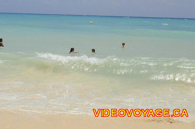 Mexique Playa Del Carmen Royal Playa del Carmen Les clients qui aiment les vagues...