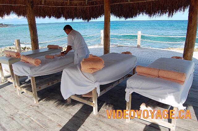 Mexique Puerto Aventuras Dreams Puerto Aventura Le massage sur le bord de la mer.